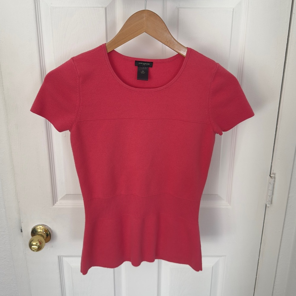 Ann Taylor Short Sleeve Top